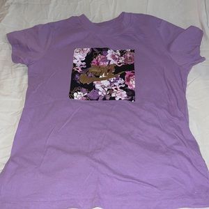 Nike graphic tee kid size large